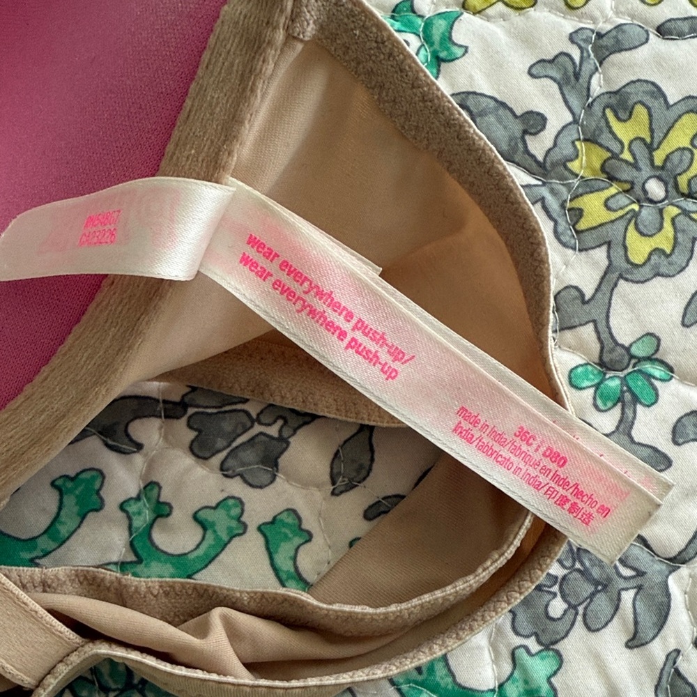 PINK Victoria's Secret Light Beige Bra - Picture 2 of 3